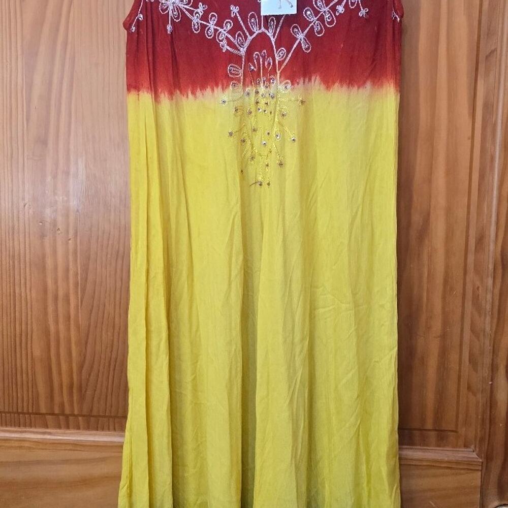 Island style Tye Dye two toned One size fits most dress with added embroidery - Picture 1 of 4
